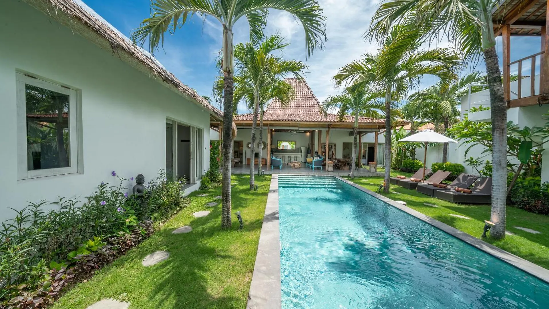 Villa Palm Tree - Huge 4Bd Villa Center Seminyak