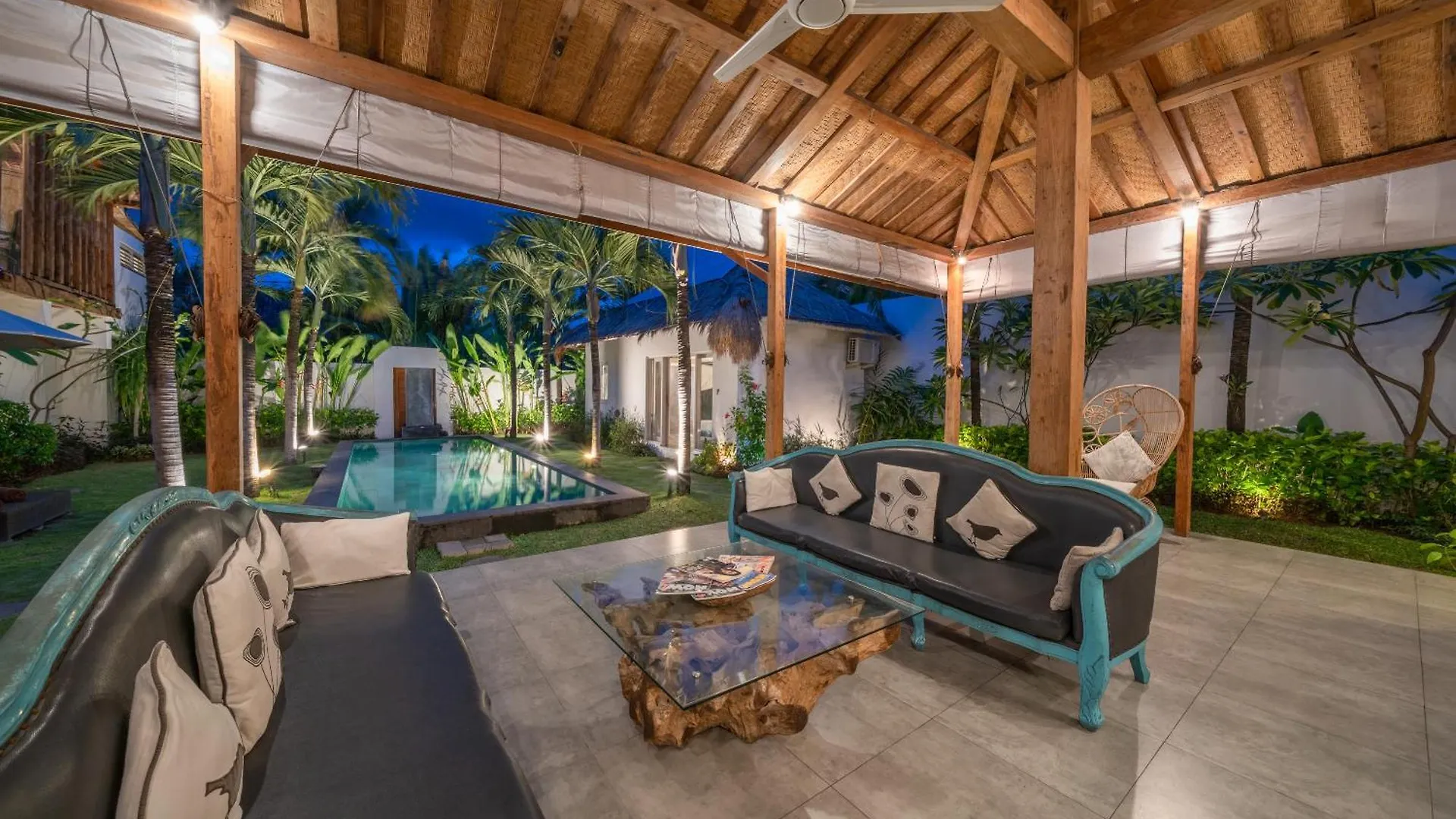 Villa Palm Tree - Huge 4Bd Villa Center Seminyak Indonesia