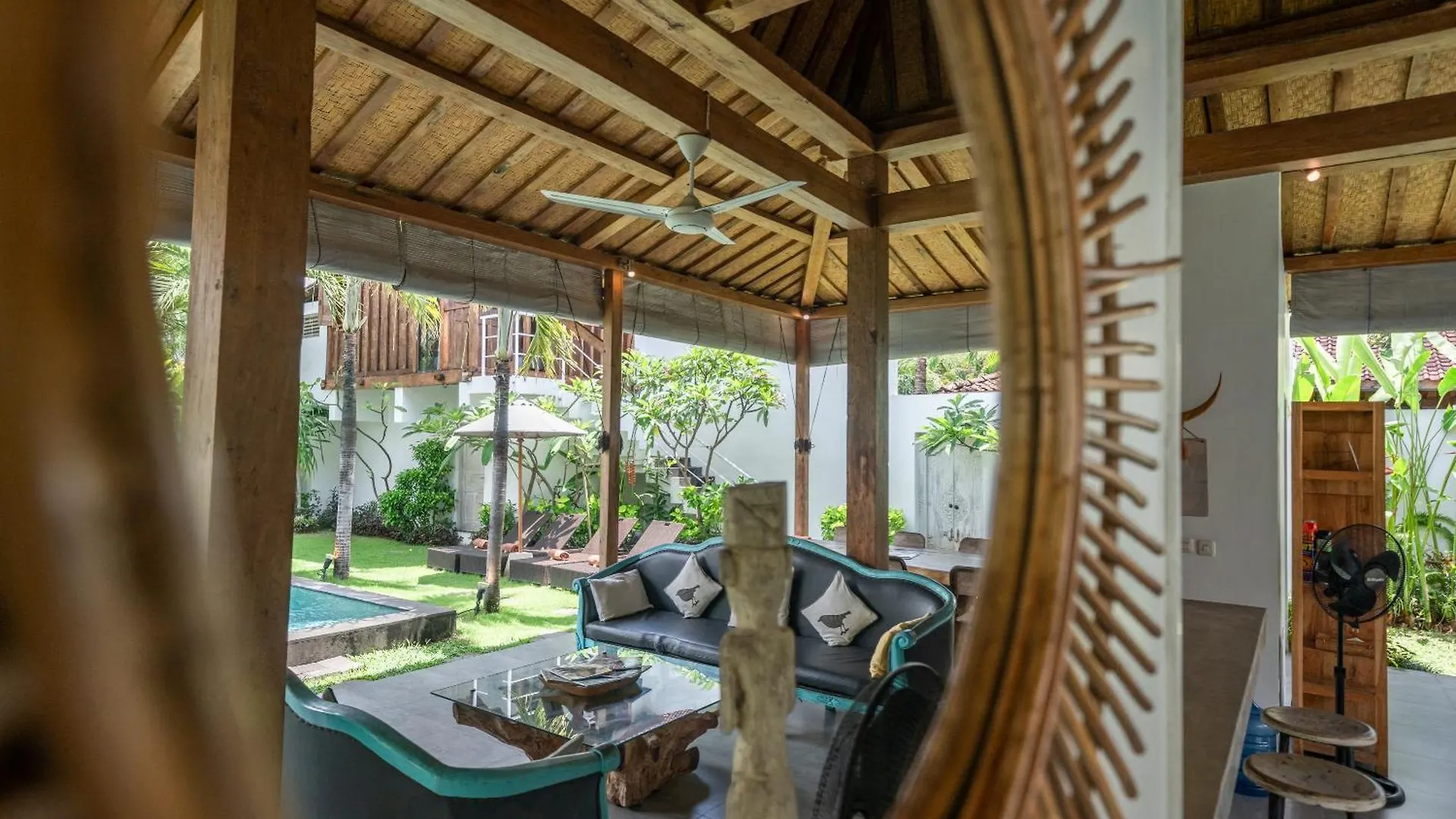 Villa Palm Tree - Huge 4Bd Villa Center Seminyak Indonesia