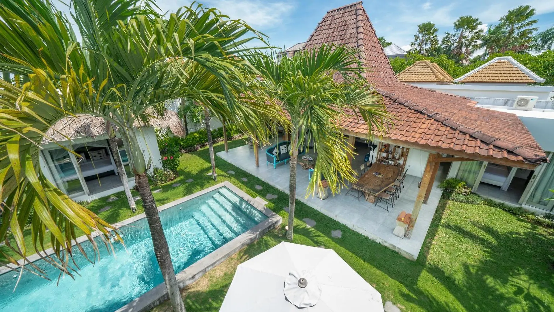 Villa Palm Tree - Huge 4Bd Villa Center Seminyak Seminyak (Bali)