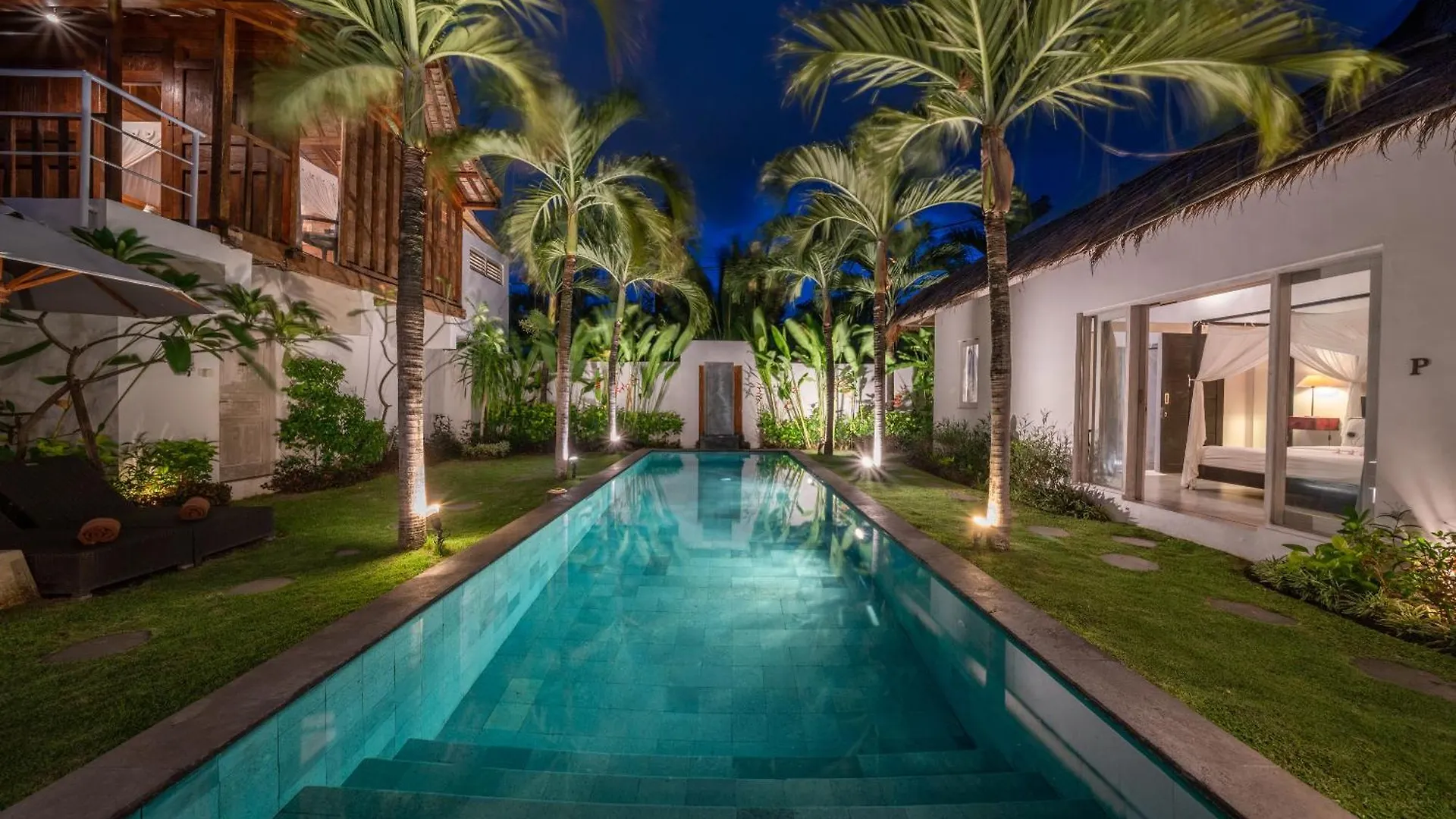 Villa Palm Tree - Huge 4Bd Villa Center Seminyak