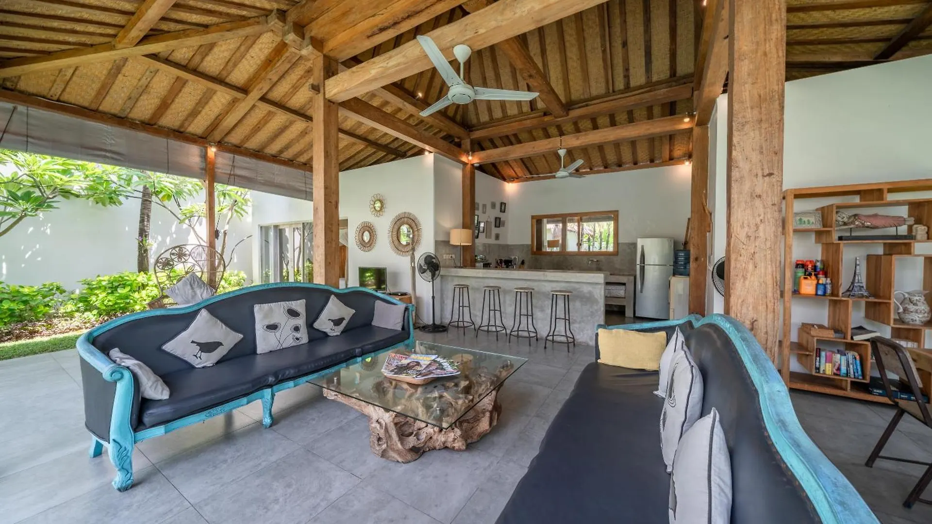 Villa Palm Tree - Huge 4Bd Villa Center Seminyak